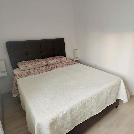 Apartman Near Fazana-500 From The Sea Kültér fotó