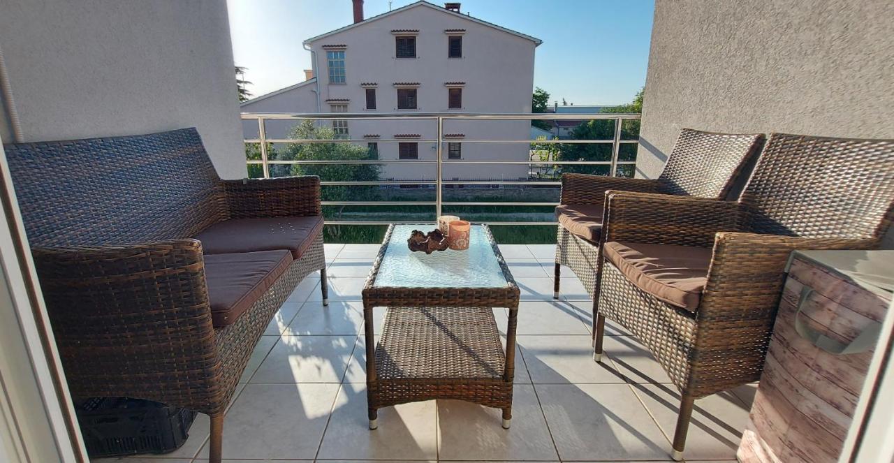 Apartman Near Fazana-500 From The Sea Kültér fotó