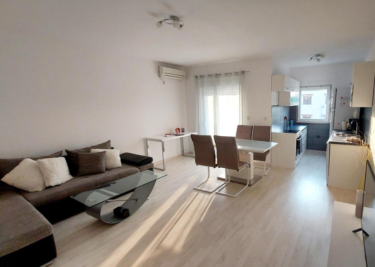 Apartman Near Fazana-500 From The Sea Kültér fotó