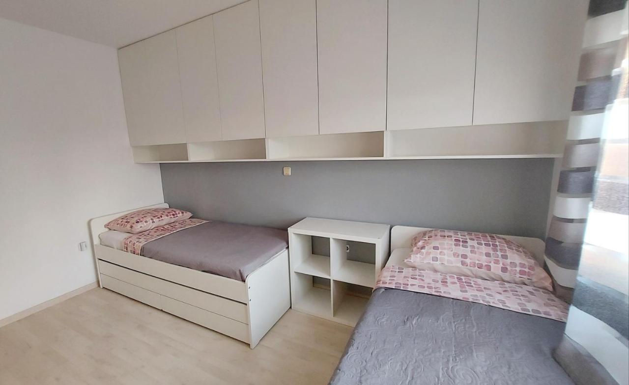 Apartman Near Fazana-500 From The Sea Kültér fotó